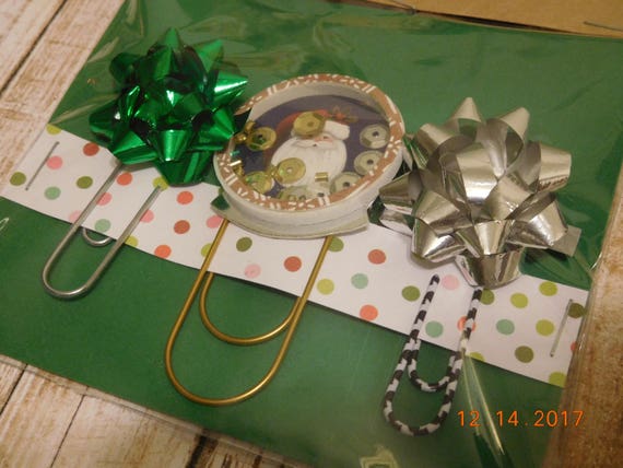 wrapping paper clips