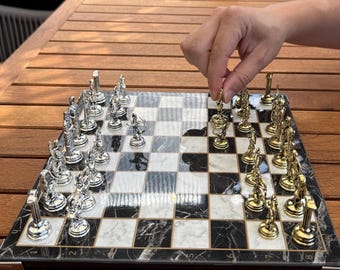 25 CM (10") zwart marmeren houten schaakset - gegoten metalen figuren Romeinse rijk - Julius Caesar-schaakstukken met historisch thema