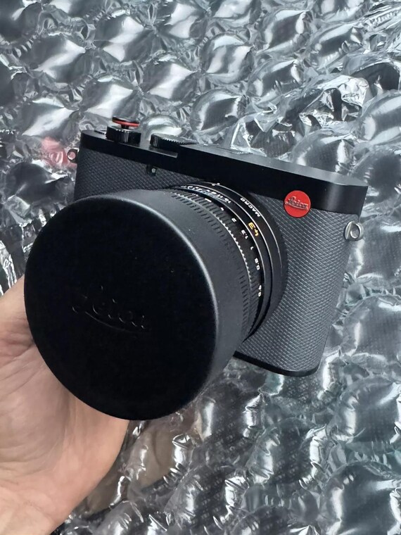 Brand New Leica Q3 43 - Black - Digital Camera (19084) APO-Summicron 43mm F2.0