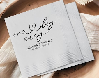 Servilletas personalizadas para la cena de ensayo y para la boda.