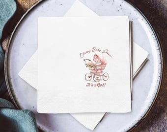 Roze servetten met waterverfmotief voor een kinderwagen: gepersonaliseerde decoratie voor een babyshower