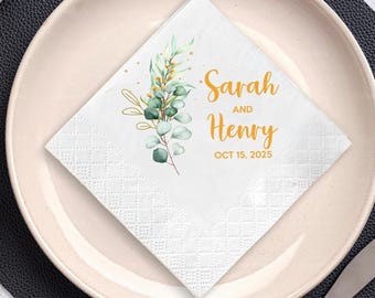 Custom Green Leaf Wedding Napkins: Personalized Bridal Shower Decor
