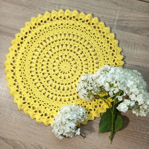 Yellow knitted doily – handmade, round table decoration, 100% cotton, lace centerpiece