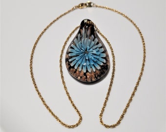 Vintage Hand Blown Blue Flower Glass Necklace Avon Chain Gold Tone