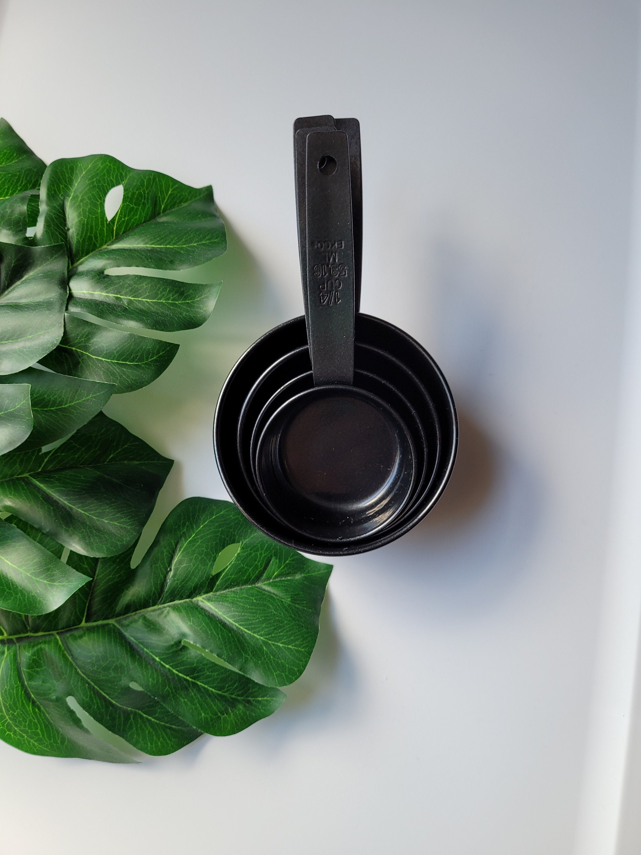 Green on Black Measuring Cups and Spoons Set