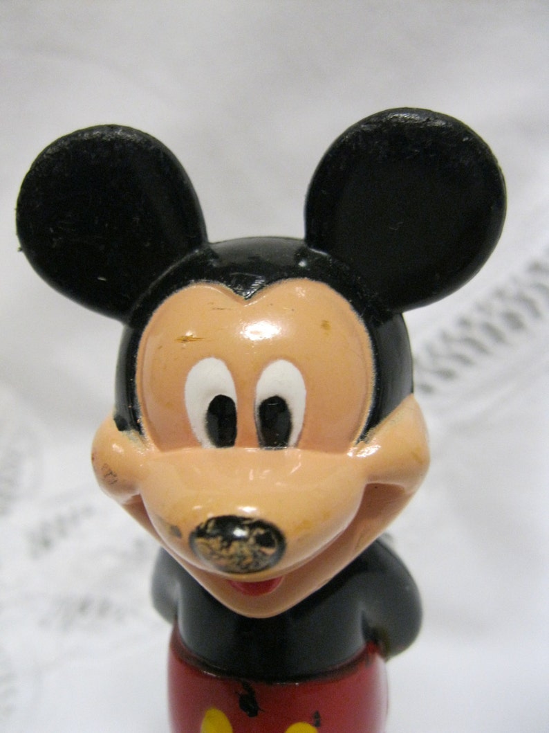 collectible mickey mouse figurines