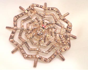Vintage Spider Web Pin Brooch Gold Tone Halloween Jewelry