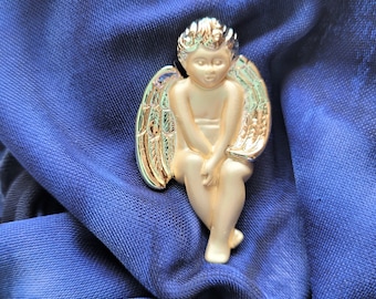 Vintage Sitting Angel Brooch Pin Gold Tone Danecraft? Christmas Holiday Jewelry