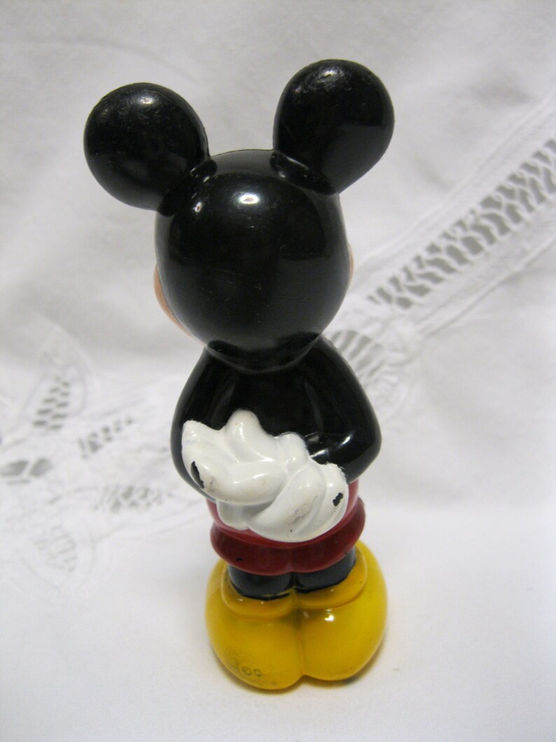 mouse figurine toy