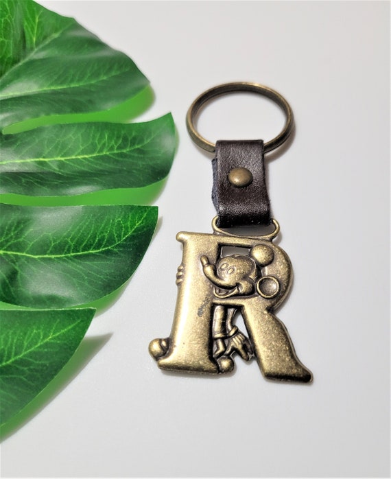 Letter Keychain A – Cuyana