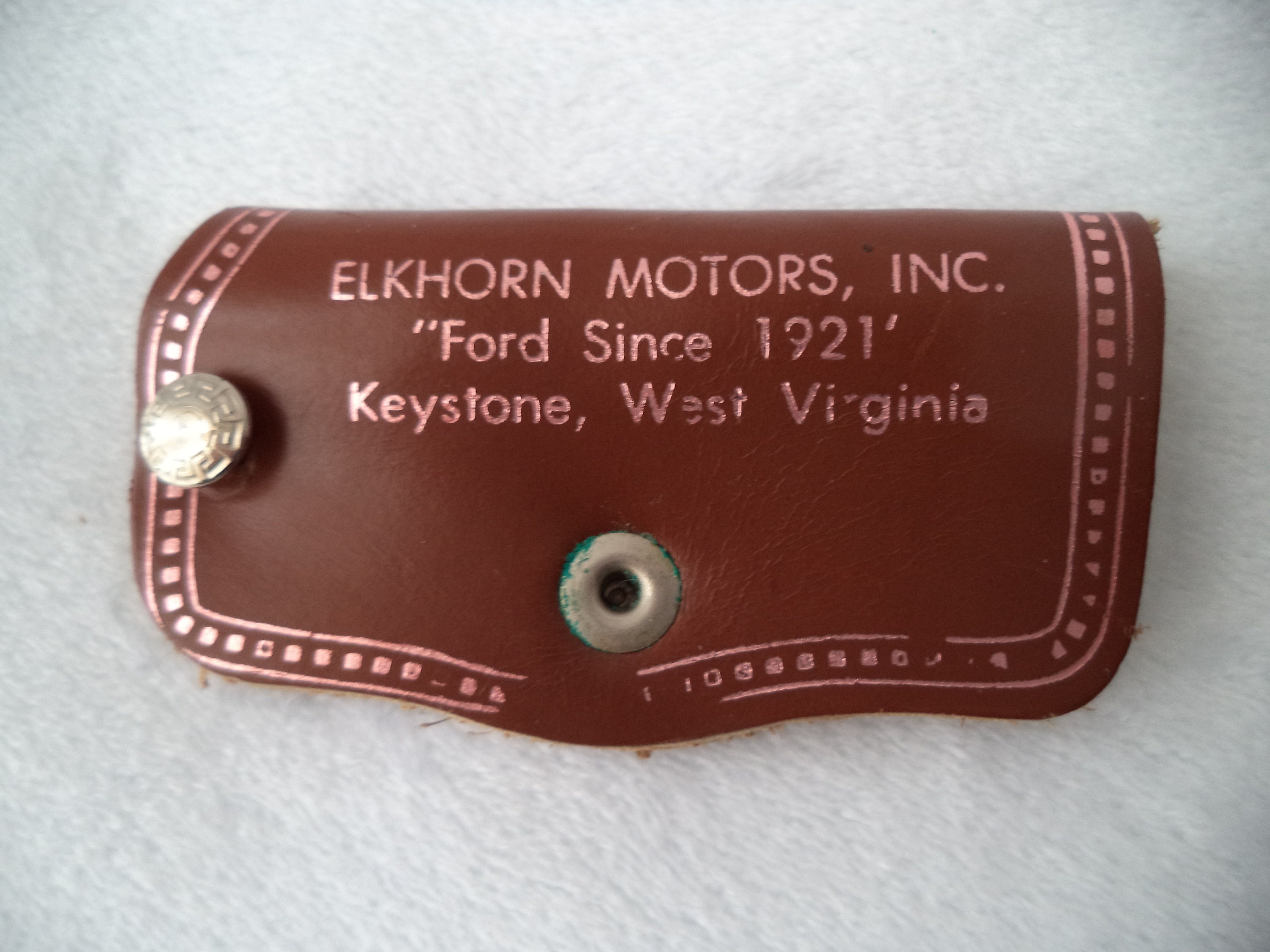 Vintage Leather Ford Key Holder Fob Keychain Keystone WV Advertising