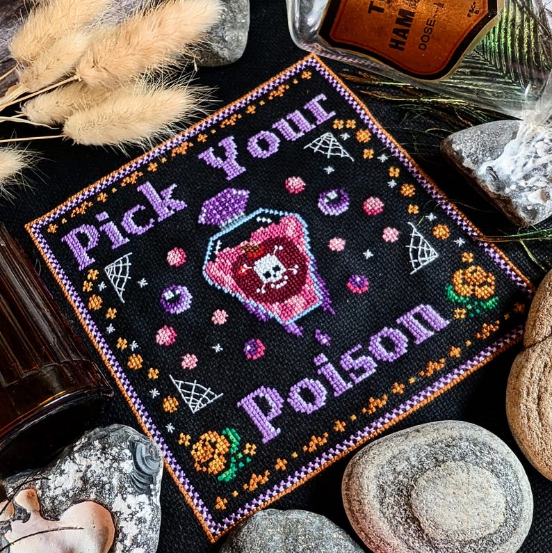 Pick Your Poison - Halloween Horror - Modern Cross Stitch Kit DIY bild 6