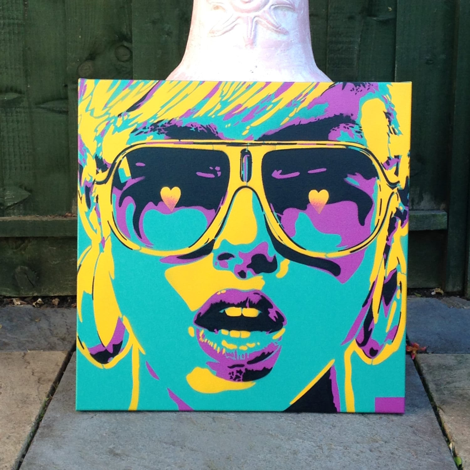 pop art woman painting canvas stencil art spray paint art