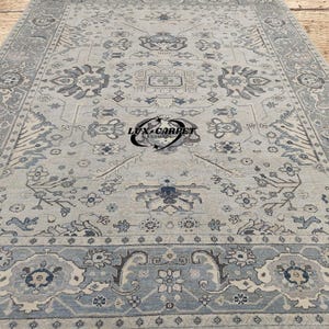 Handgeknüpfter Oushak Wollteppich: Türkischer Teppich im Vintage Stil