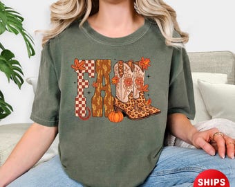 Cowboy Checkered Fall Comfort Colors® Shirt, Pumpkin Tee, Howdy Autumn Shirt, Western Cowboy Boots Shirt, Cute Western Halloween Ghost Tee