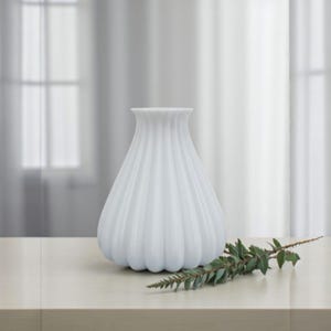 Modern Fluted Vase: Minimalist Table Centerpiece