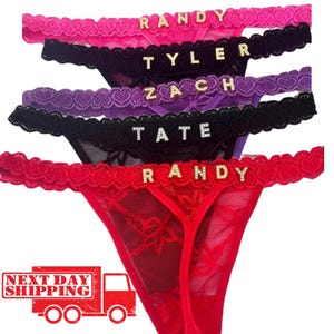 Tanga de diamantes de imitación personalizado HaRe: ropa interior personalizada para mujer con nombre y letras doradas o plateadas cosidas a mano. Regalo para él y para ella.