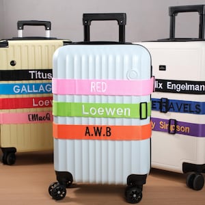 Rendez vos bagages uniques : Sangle de bagage de 180 cm x 5 cm avec nom/texte brodé personnalisé pour les voyages