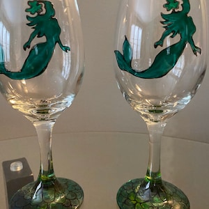 Mermaid Wine Glass, Irish Mermaid Glass, Wine Glass, Mermaid and Shamrock