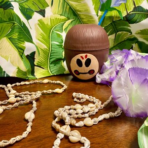 Adult Sz Hand Painted Moana Kakamora Party Cup with Straw & Lei - 16 oz Luau Favor, Moana Party image 4