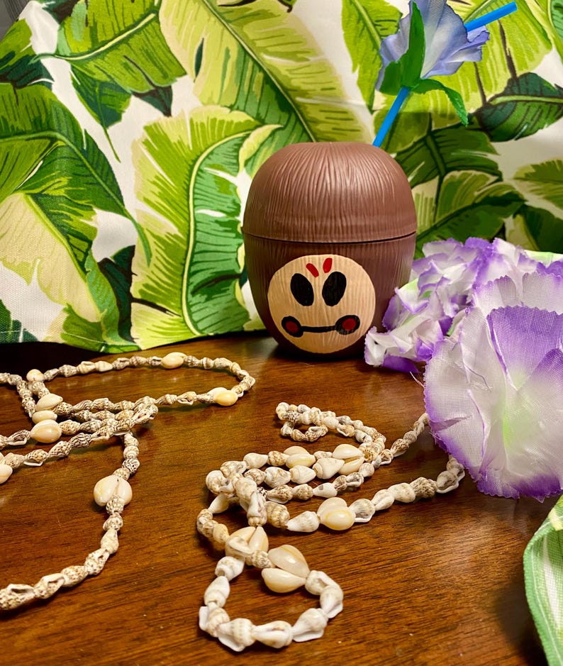 Adult Sz Hand Painted Moana Kakamora Party Cup with Straw & Lei - 16 oz Luau Favor, Moana Party image 4