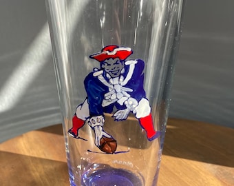 Patriots Retro Beer Glass, Hand Painted, Old School Pats Design, Fan Gift