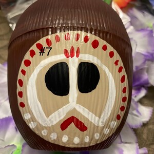 Adult Sz Hand Painted Moana Kakamora Party Cup with Straw & Lei - 16 oz Luau Favor, Moana Party Face 7