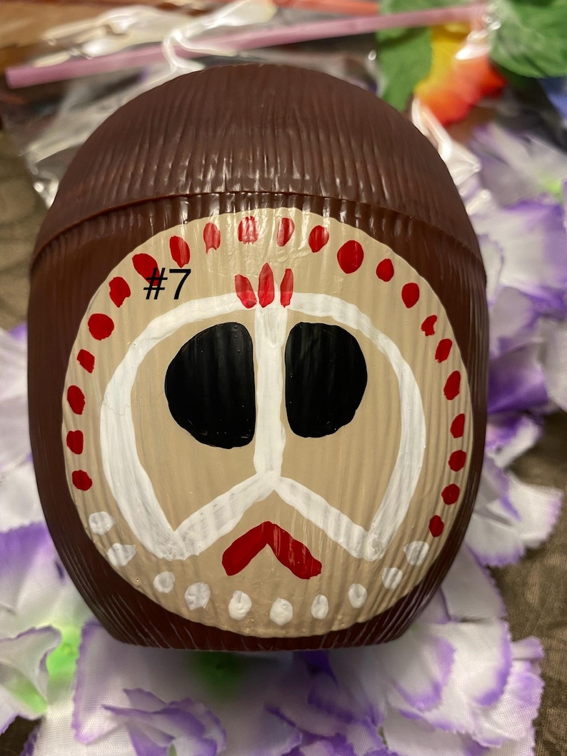 Adult Sz Hand Painted Moana Kakamora Party Cup with Straw & Lei - 16 oz Luau Favor, Moana Party Face 7