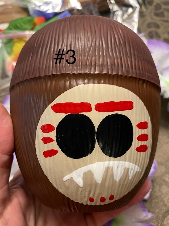 Adult Sz Hand Painted Moana Kakamora Party Cup with Straw & Lei - 16 oz Luau Favor, Moana Party