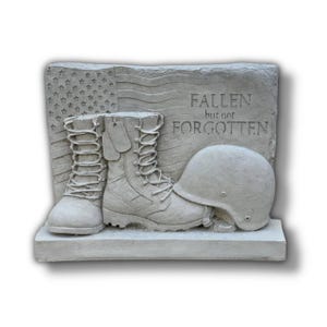 Concrete soldier sculpture, Garden rock idea, Outside war decor, Stone soldier art, Beton war design, Yard soldier statue | 9 in height