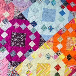 Mosaik Antique Quilt; Etwa 1940er bis 50er Jahre; Vintage Steppdecke; von Hand gequiltet; antike Steppdecke