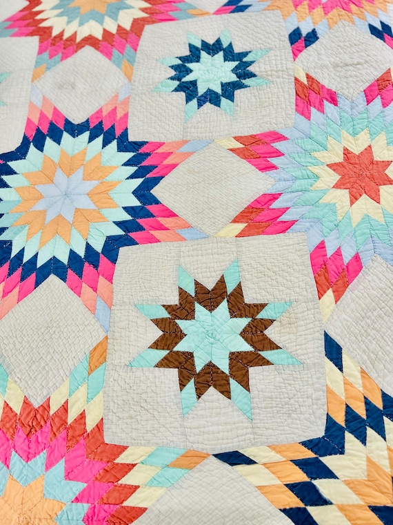 Rare 1930s Multiple Radiating Stars Quilt – Hand-stitched, hand-quilted -  Large 80"x 98"