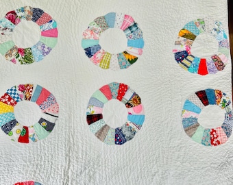 アンティークドレスデンプレートキルト：1930年代のハンドキルティング