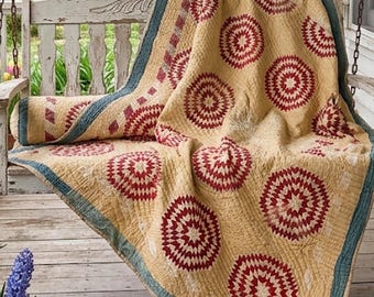 Antike 1870er Jahre Sunburst Quilt | Rot & Weiß Grafische Volkskunst Quilt | Muschel Quilten | 170cm x 210cm