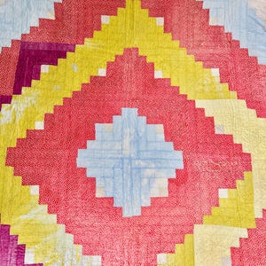 Barnraising Log Cabin Quilt ; circa 1850er-1860er, antiker Quilt; handgenähter Quilt; Cottagecore, 74 Zoll durch 75 Zoll