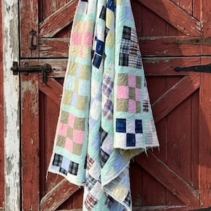 Vintage 1920s Nine Patch Quilt – Hand Quilted – Cutter Quilt – 68” x 78”
