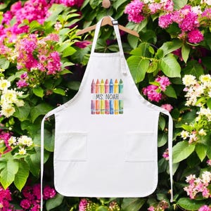 Personalized Art Teacher Apron: Cotton-Poly Blend with Pockets