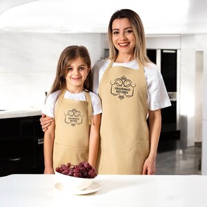 Grandma & Me Matching Aprons: Cotton Blend Kitchen Outfit