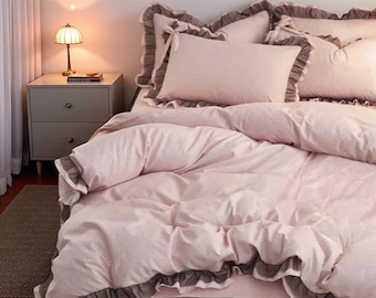 Princess Light Pink Bed Set: Natural Bed Cover & Pillowcases