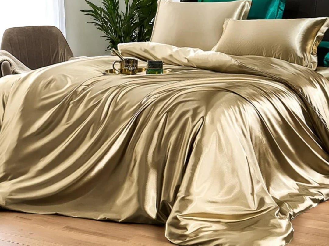 Silk Satin Bedding Set: Modern Duvet Cover With Pillowcases & Bed Sheet ...