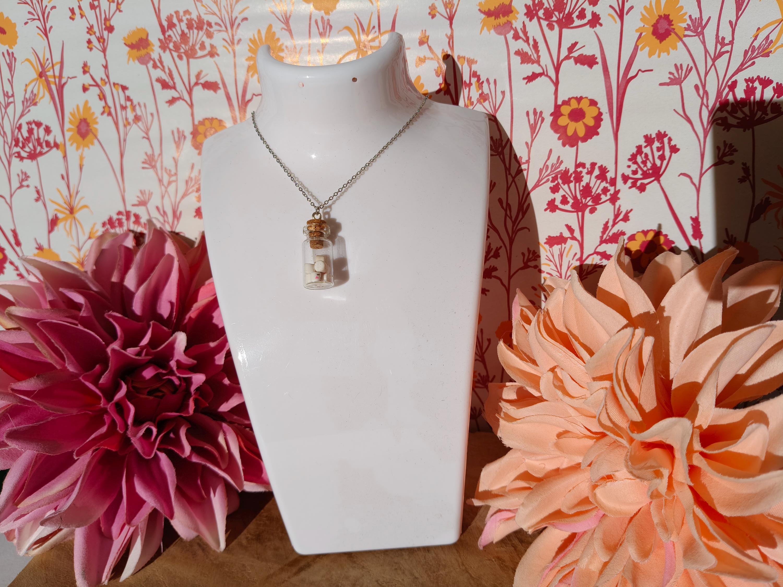 Collier Pendentif Flacon En Verre Rose - Chaîne Laiton Argenté 46cm - Neuf Avec étiquettes