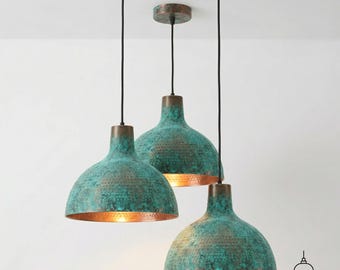 Handgemaakte patina koperen hanglamp: rustiek industrieel plafondarmatuur