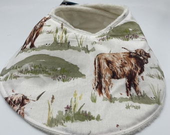 Bib,Dribble bib cow, farm ,baby gift, new baby, drool bib, baby shower, unisex, gender neutral, baby accessory , baby bib, newborn