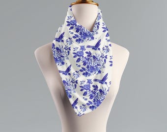 Chinoiserie Blue Floral Bird Scarf – Lightweight Wrap with Vintage Toile-Inspired Shawl, Chinoiserie Neckpiece, Gift for Mom, Gift for Wife