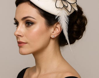 Elegant White Feather Fascinator with Floral Design – Handmade Headpiece for Weddings, Races, Tea Parties & Formal Events