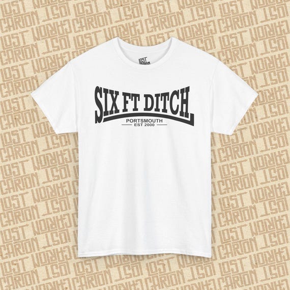 Six Ft Ditch Portsmouth ブラックグラフィックTシャツ、UKHC 