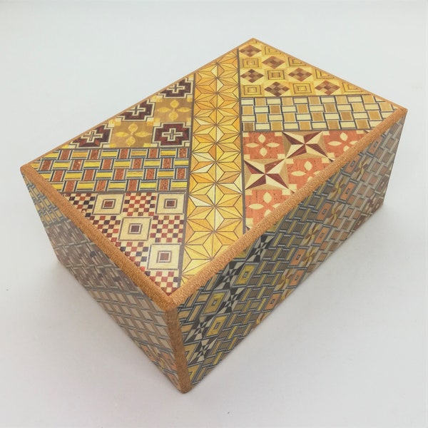 36 steps Yosegi 5 sun (150mm/6.0inch) Japanese Puzzle box (Himitsu-bako)