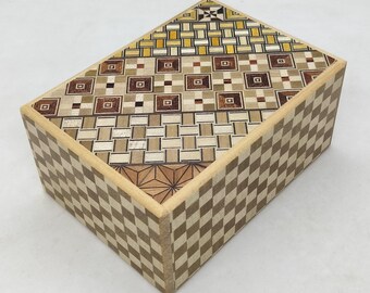 Japanese Yosegi Puzzle Box 4 Sun 12 Steps, Samurai Wooden Secret Trick Box HK-124