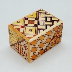 Tiny Mame 14 steps Yosegi (4.3cm/1.7inch) 1-sun Japanese Puzzle box (Himitsu-bako) Traditional style by Hiroyuki Oka