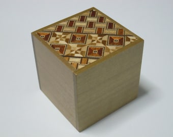 2 steps Yosegi/Natural wood 2 sun cube (2.1inch/54mm) Japanese Puzzle box (Himitsu-bako)